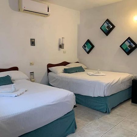 Hotel Hermanos Aguilar Cozumel Extérieur photo