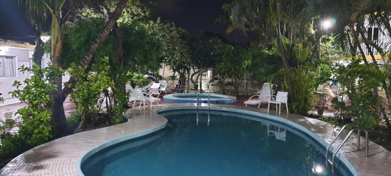 Hotel Hermanos Aguilar Cozumel Extérieur photo